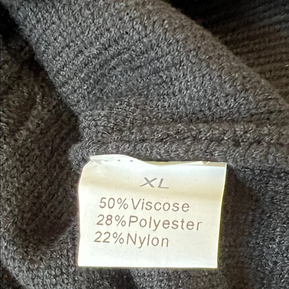 Black Cable Knit Women's Vest - Picture 3 of 3